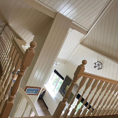 Karibu Het Voorhuis 2 Tot 6 Persoons Luxe Slaapkamers Met Een Mooie Woonkeuken Daarle Exterior foto